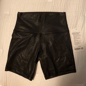 NWT lululemon align rib HR short 6” shine black size 4